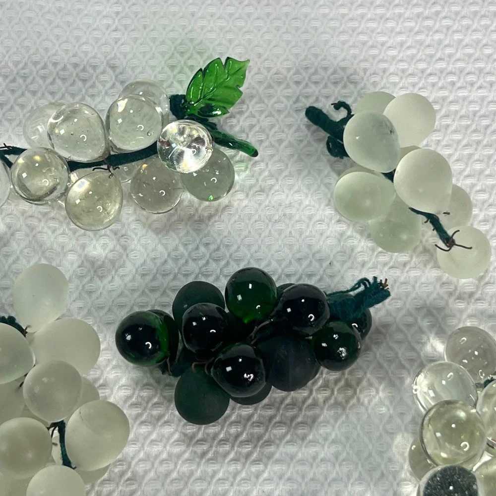 VTG Glass Grape (6) Clusters (& Loose)MCM Decorative Fruit Frosted Green White